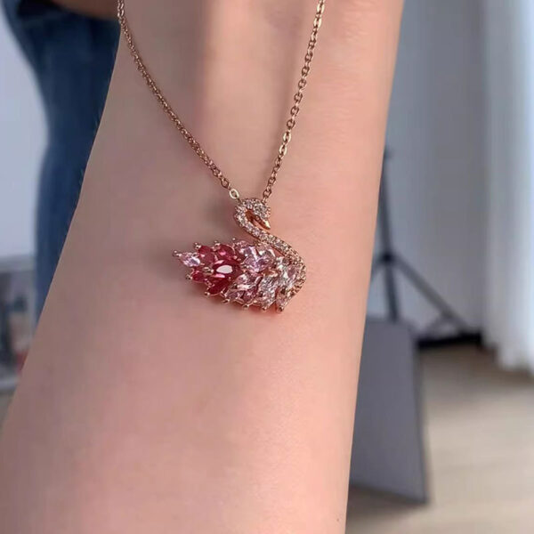 O1CN01udIvcb1PKz9dIa0Uq_2214309291823-0-cib Wholesale Ombre Swan Copper Necklaces