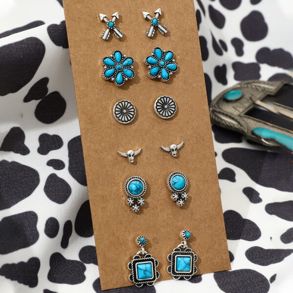 O1CN01unmUgN1WlGyBrAUPe_2318052828-0-cib Wholesale Turquoise Western Style Retro Bull Head Boots Moon Heart Shape Zinc Alloy Stud Earring Set