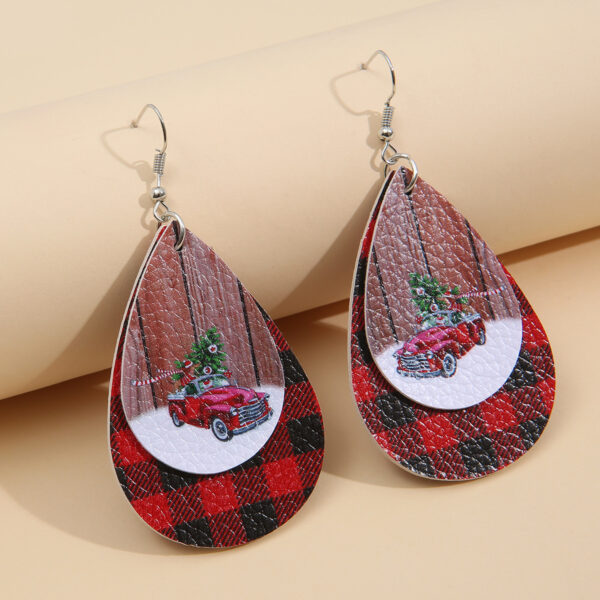 Wholesale Christmas Tree Car Leather Droplet Earrings