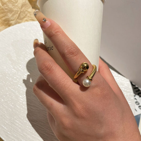 Wholesale Titanium Steel Retro Pearl Zircon Rings