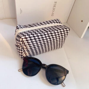 Black and White grid