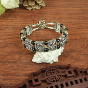 K832 black