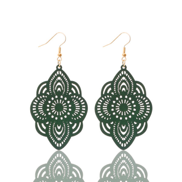 O1CN01vjclnG1ftMZGT7I5q_3172764064-0-cib Wholesale Carved Pattern Pendant Vintage Elegant Earrings