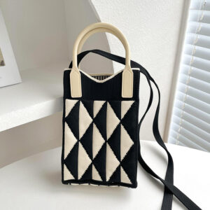 Contrast triangle black