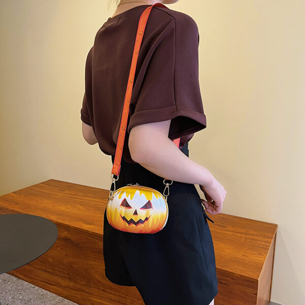 Wholesale smiling face small round bag outdoor cartoon foreign style diagonal bag