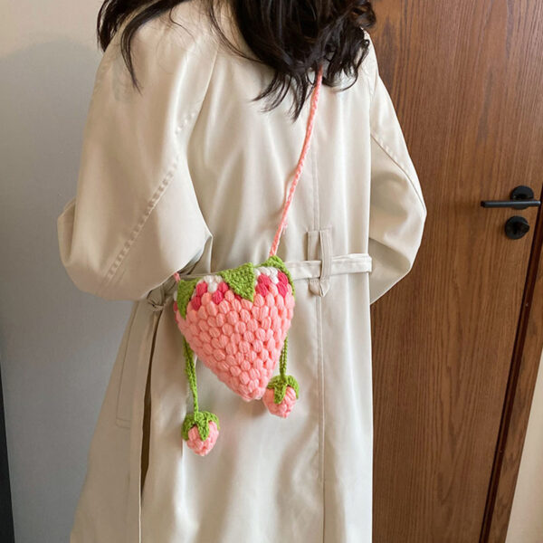 O1CN01w39RHc1lANHIRntjH_2873554778-0-cib Wholesale Children's Bag Cute Strawberry Three-dimensional Crocheted Wool Bag Hand Knitted Crossbody Bag Coin Purse