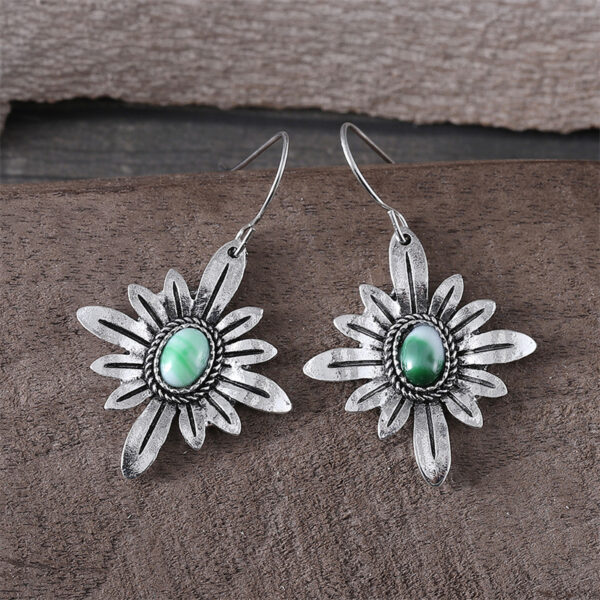 O1CN01wU1qGt2Lo3o3FcxA6_2216053279738-0-cib Wholesale Fashion Bohemian Style Turquoise Daisy Flower Earrings