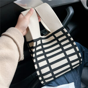 17 lines horizontal and vertical meters / 21*33cm