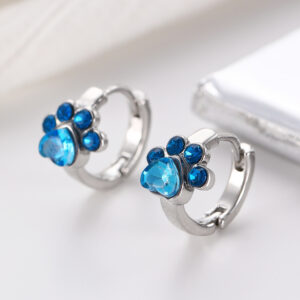 01 white k a-1130 (blue cat claw earrings)