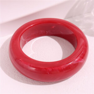 Red and white smudged inner diameter is about 6.6cm