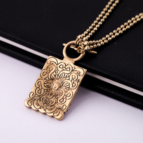 O1CN01wtqbm92BR1Vx7pIO8_1056258334-0-cib Wholesale Alloy Square Necklace