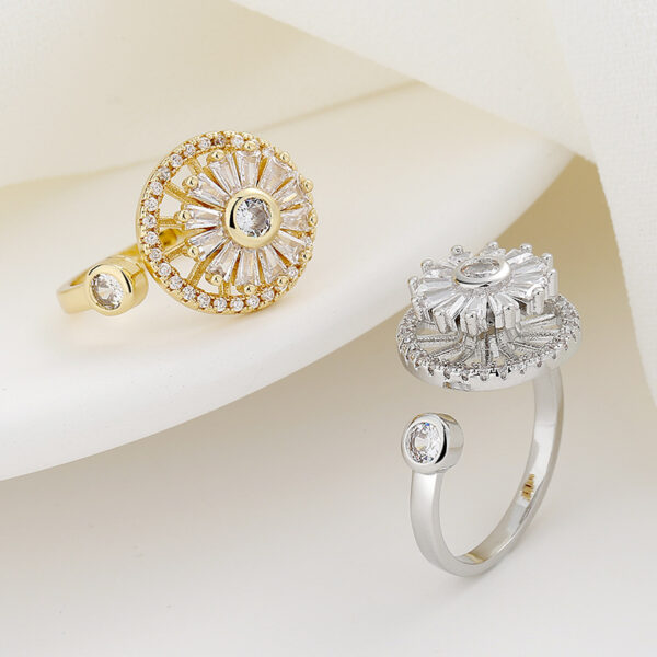 O1CN01xGf1FR1QrmnYDEf7G_2209240342030-0-cib Wholesale Copper Spinning Clover Opening Adjustable Ring