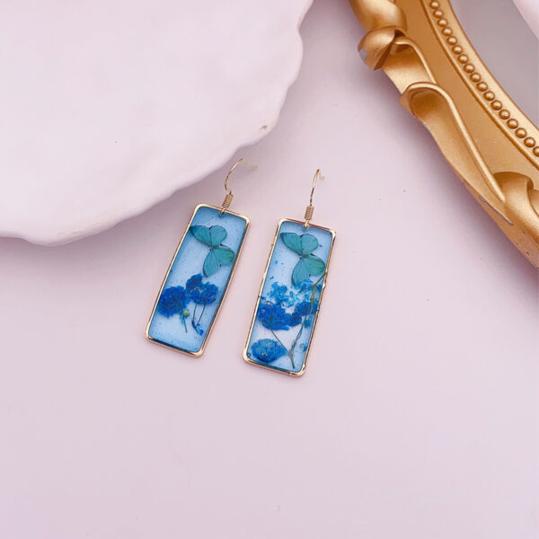 O1CN01xHFCUt1GNsokmcj3u_4215950611-0-cib Wholesale Butterfly Drop Glue Preserved Flower Rectangular Earrings