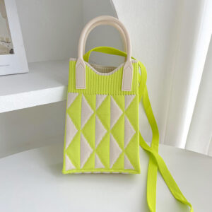 Contrast triangle lemon yellow