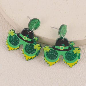 Black hat sunglasses