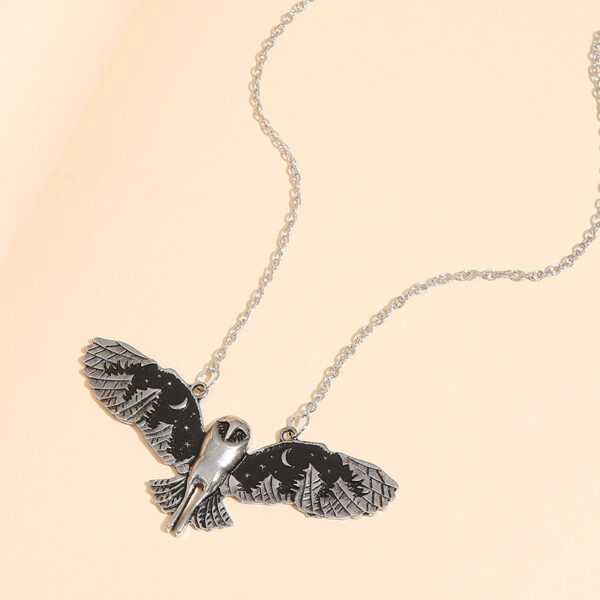 Wholesale Vintage Owl Alloy Necklaces