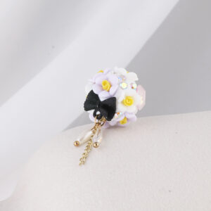 light purple Flowers Black Tassel