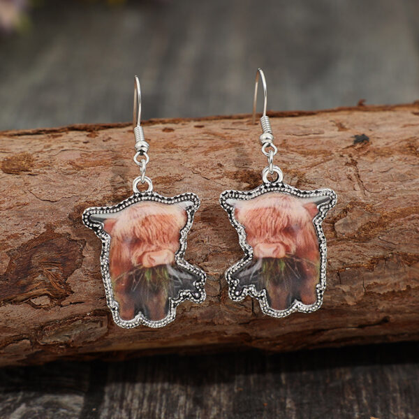 O1CN01yXJV6k1qyMbj2DRYB_2206372095564-0-cib Wholesale of Western Fengxi Highland Cow Earrings