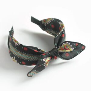 Square scarf black bow