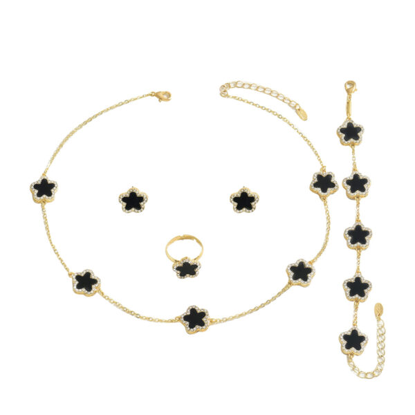 Wholesale Jewelry Set Flower Diamond Design Necklaces