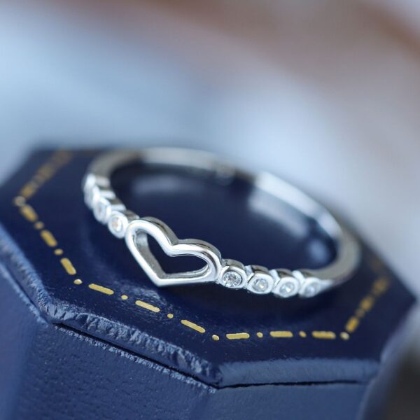 Wholesale Hollow Diamond Heart Shaped Sterling Silver Ring