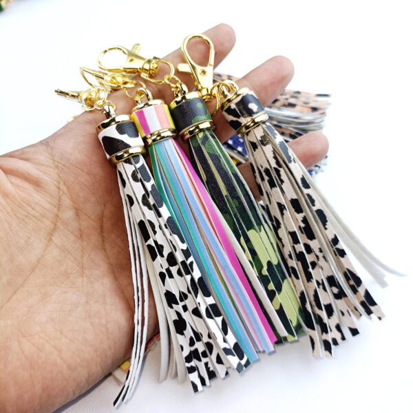 Wholesale Pu Leather Tassel Pendant Keychain
