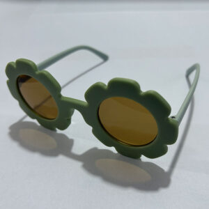 C49-Grass Green Frame Tea Pieces Light Blue Leg (Sand)