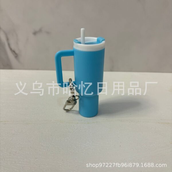 Wholesale 9x5x3cm Little Bigger Mini Tumbler Cup Keychains Pendant
