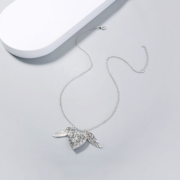 Wholesale Alloy Angel Wings Love Glow Necklace