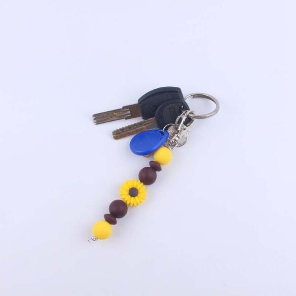 Wholesale Silicone Daisy Beaded Keychain
