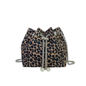 Pink leopard print