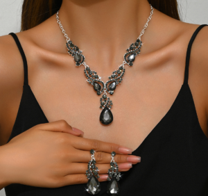 Wholesale Full Diamond Glittering Big Teardrop Retro Earrings Necklace