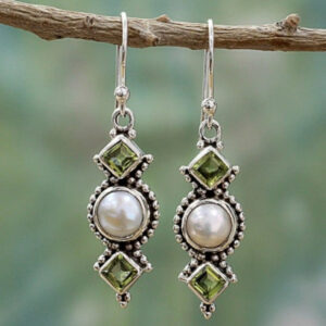 Wholesale S925 Plated Vintage Silver Pearl Square Diamond Long Earrings