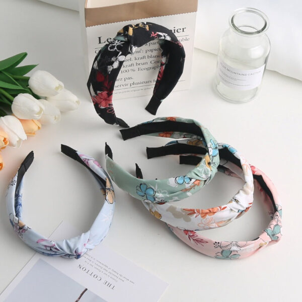 bcca219a2a2af6fdd8c46d01e88f55b7 Wholesale Sweet Floral Fabric Headbands