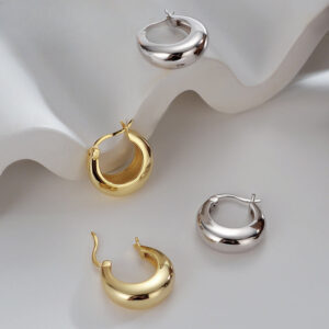 Wholesale Crescent-shaped Hoop Earrings