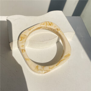 Square Ivory (Narrow)