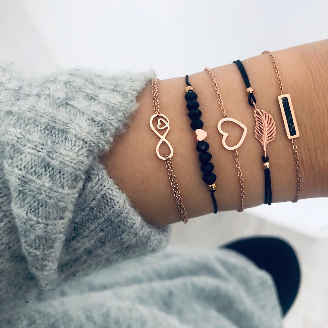 Wholesale 8-character element black geometric square leaf bracelet