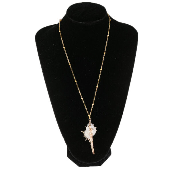Wholesale Gold-edged Conch and Seashell Necklace