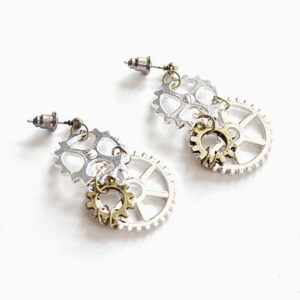 Gear symmetrical earrings