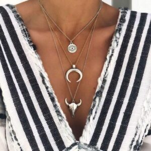 Wholesale Alloy Bull Head Geometric Disc Eyes Bull Horn Multi-Layer Necklace
