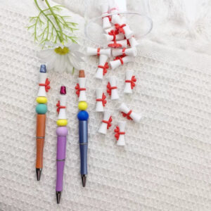 1dfefe2c3455a6b5ee1a2833e5fef6f3 Wholesale 10pcs 3D Graduation Gift Silicone Beads