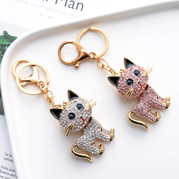Wholesale cute cat creative metal Keychain Car bag pendant