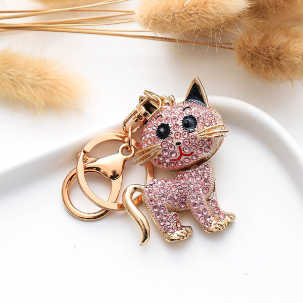 Wholesale cute cat creative metal Keychain Car bag pendant