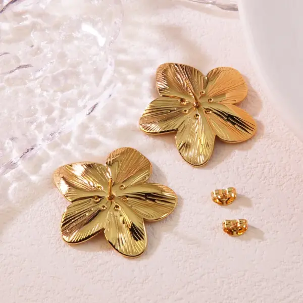 304 Stainless Steel Flower Electroplating Stone-Free Imitation Gold Exaggerated Pastoral Streetwear Ear Studs