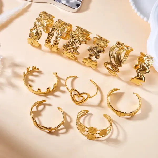 304-Stainless-Steel-Geometric-Cherry-Heart-Shape-Twist-Hammered-Sweet-Simple-Style-Bangle-For-Unisex-main-image-4-1 304 Stainless Steel Geometric Cherry Heart Shape Twist Hammered Sweet Simple Style Bangle For Unisex