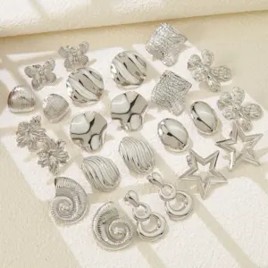 304 Stainless Steel Geometric Star Flower Stone-Free Simple Style Classic Style Commute Ear Studs
