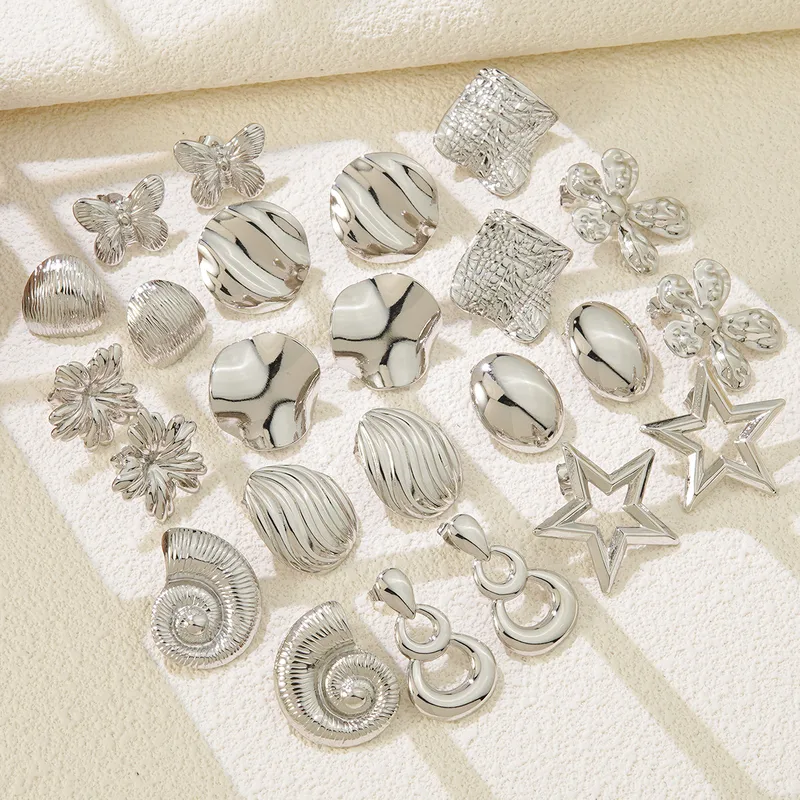 Wholesale 304 Stainless Steel Geometric Star Flower Stone-Free Simple Style Classic Style Commute Ear Studs