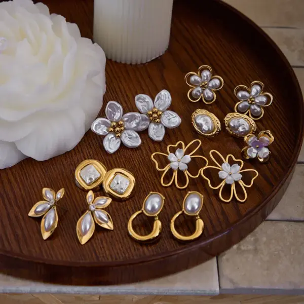 304-Stainless-Steel-Leaves-Flower-PVD-Coated-18K-Real-Gold-Plated-main-image-1-1 304 Stainless Steel Leaves Flower PVD Coated 18K Real Gold Plated