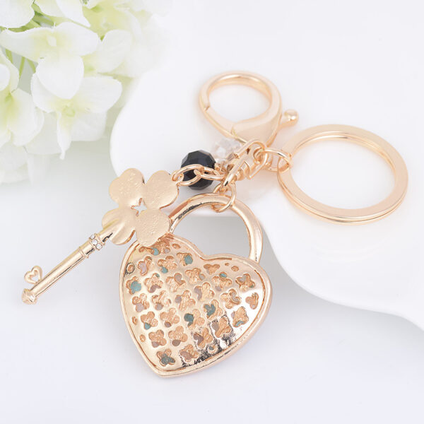 Wholesale Diamond studded Cat's Eye Heart Keychain Pendant