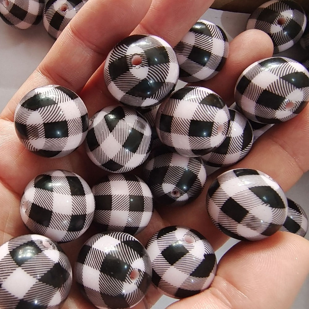 Wholesale 20MM White Pink and Black Plaid Printed Beads